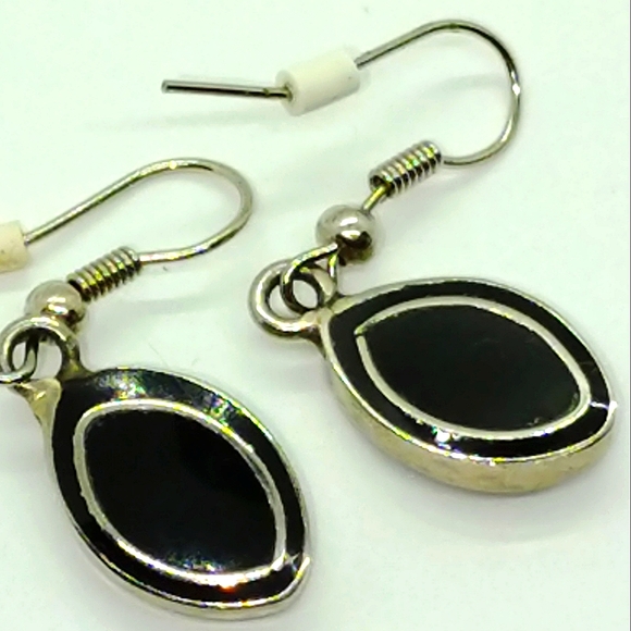 Enamel and Mother of Pearl Reversable Earring and Necklace Set - Picture 5 of 6